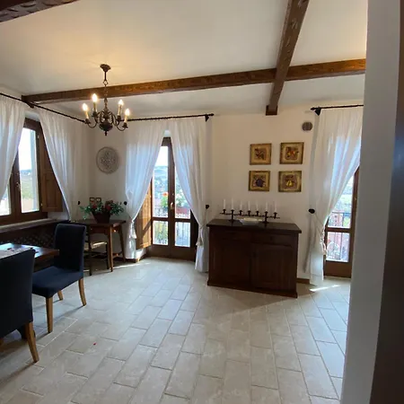 La Casa In Piazzetta Lägenhet