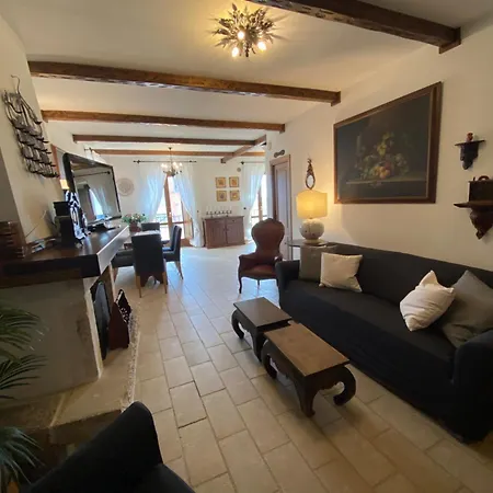 La Casa In Piazzetta Lägenhet